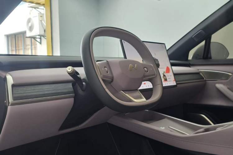 Used ONVO L60 2024 60 kWh Rear-Drive Version Interior 2