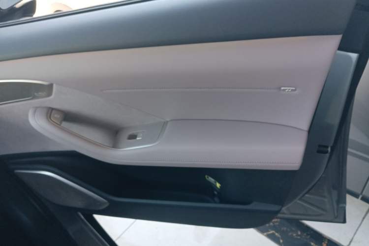 Used ONVO L60 2024 60 kWh Rear-Drive Version Interior 5