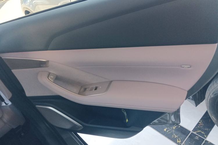 Used ONVO L60 2024 60 kWh Rear-Drive Version Interior 6