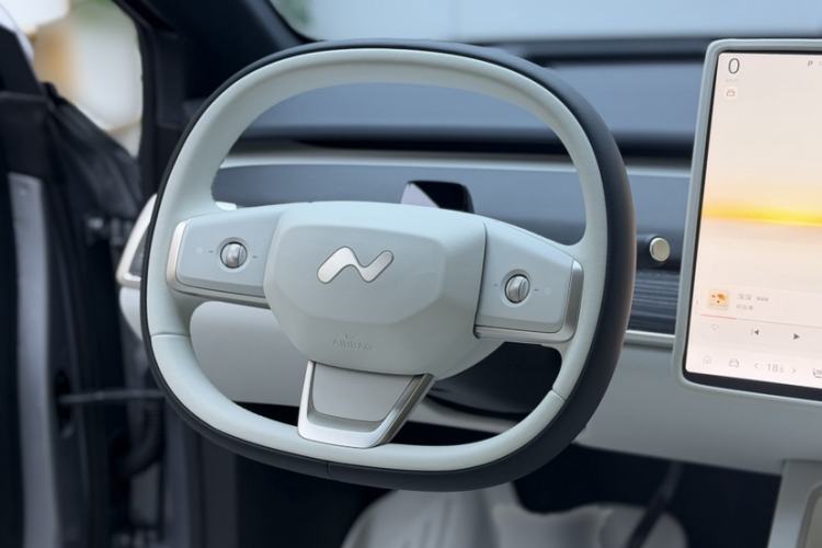Used ONVO L60 2024 60 kWh Rear-Drive Version Interior 6
