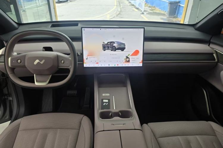 Used ONVO L60 2024 60 kWh Rear-Drive Version Interior 6