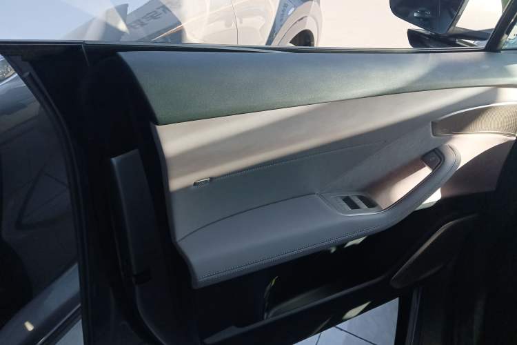 Used ONVO L60 2024 60 kWh Rear-Drive Version Interior 7