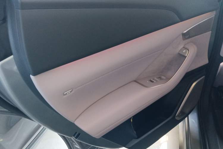 Used ONVO L60 2024 60 kWh Rear-Drive Version Interior 8