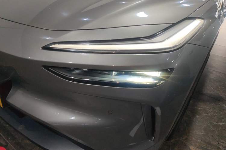 Used ONVO L60 2024 60 kWh Rear-Drive Version Left Front Headlight