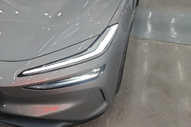 Used ONVO L60 2024 60 kWh Rear-Drive Version Left Front Headlight
