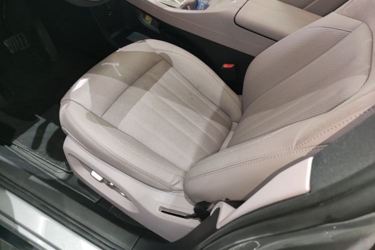 Used ONVO L60 2024 60 kWh Rear-Drive Version Left Front Seat