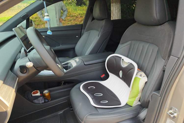 Used ONVO L60 2024 60 kWh Rear-Drive Version Left Front Seat