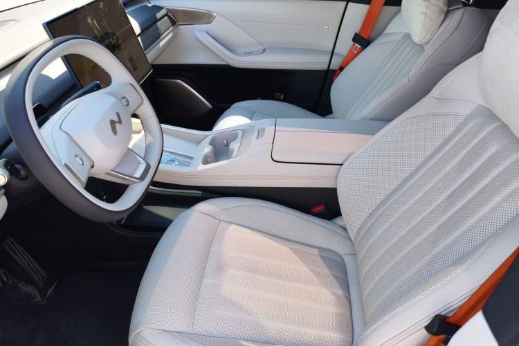 Used ONVO L60 2024 60 kWh Rear-Drive Version Left Front Seat