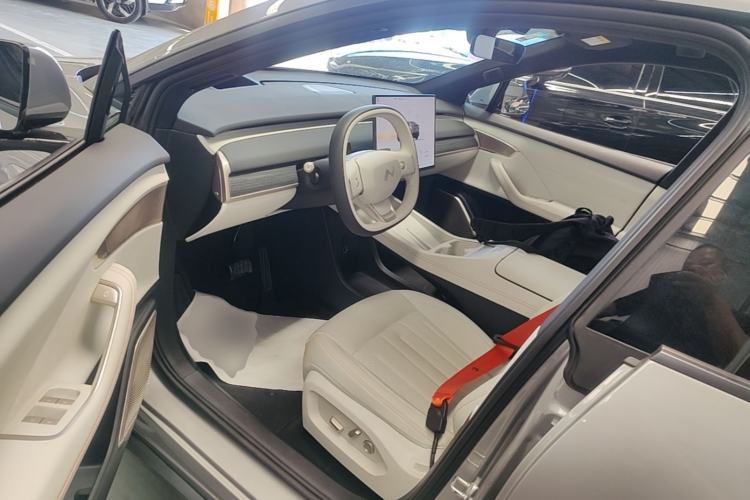 Used ONVO L60 2024 60 kWh Rear-Drive Version Left Front Seat