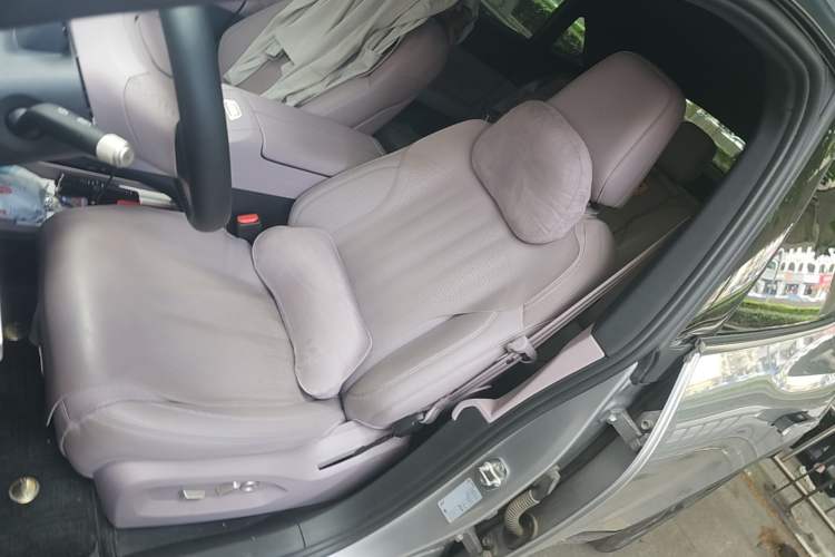 Used ONVO L60 2024 60 kWh Rear-Drive Version Left Front Seat
