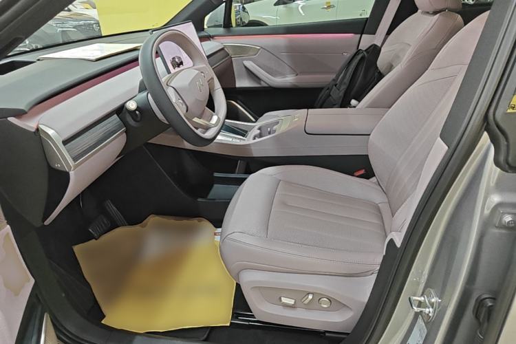 Used ONVO L60 2024 60 kWh Rear-Drive Version Left Front Seat