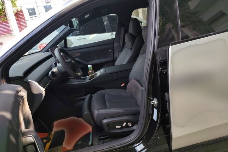 Used ONVO L60 2024 60 kWh All-Wheel Drive Left Front Seat