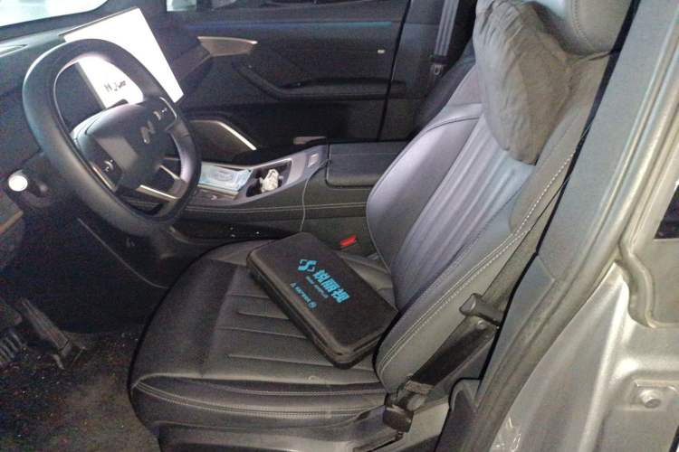Used ONVO L60 2024 60 kWh Rear-Drive Version Left Front Seat