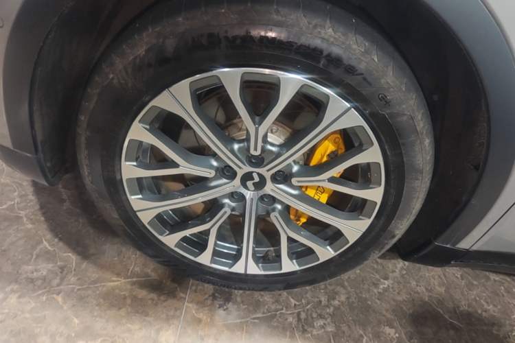 Used ONVO L60 2024 60 kWh Rear-Drive Version Left Front Wheel Hub