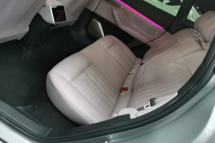 Used ONVO L60 2024 60 kWh Rear-Drive Version Left Rear Seat