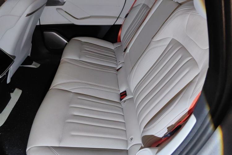 Used ONVO L60 2024 60 kWh Rear-Drive Version Left Rear Seat