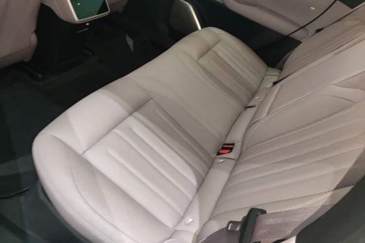 Used ONVO L60 2024 60 kWh Rear-Drive Version Left Rear Seat