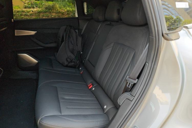 Used ONVO L60 2024 60 kWh Rear-Drive Version Left Rear Seat