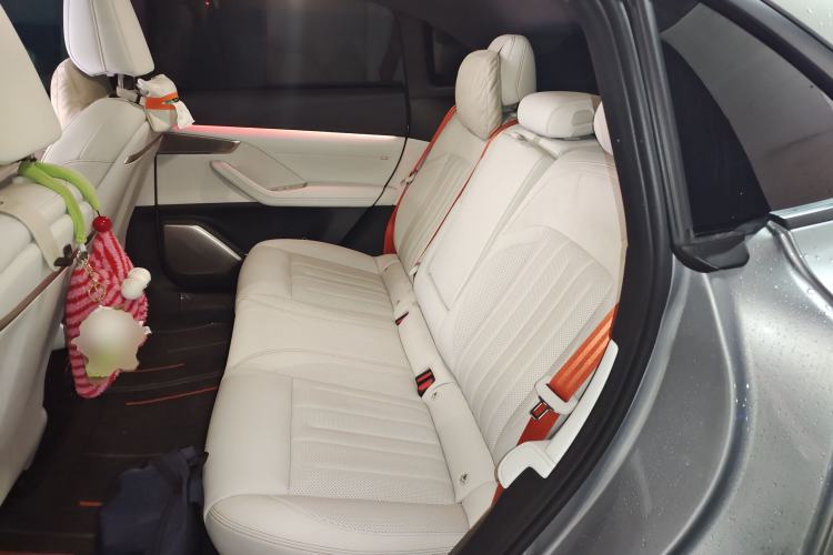 Used ONVO L60 2024 60 kWh Rear-Drive Version Left Rear Seat