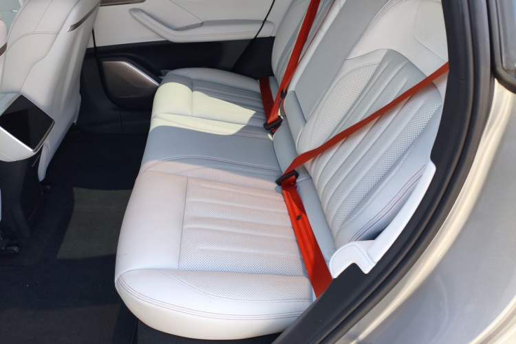 Used ONVO L60 2024 60 kWh Rear-Drive Version Left Rear Seat