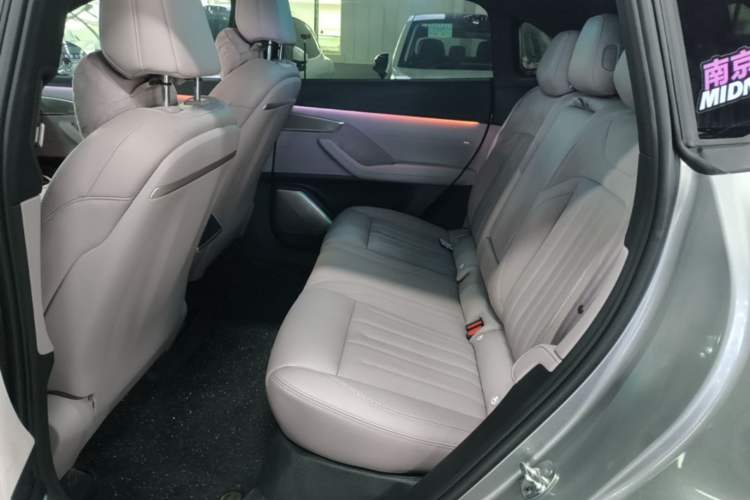 Used ONVO L60 2024 60 kWh Rear-Drive Version Left Rear Seat