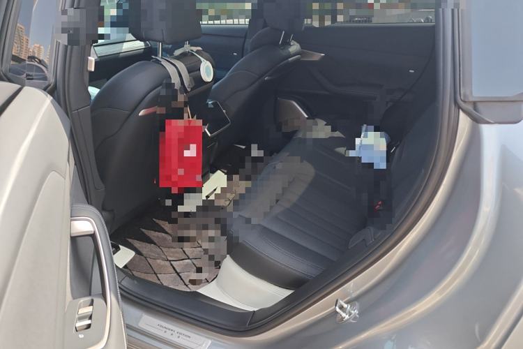 Used ONVO L60 2024 60 kWh All-Wheel Drive Left Rear Seat