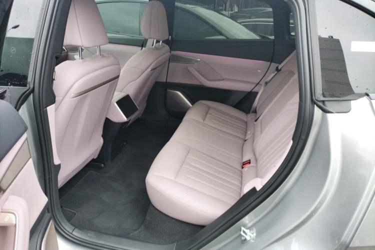 Used ONVO L60 2024 60 kWh Rear-Drive Version Left Rear Seat
