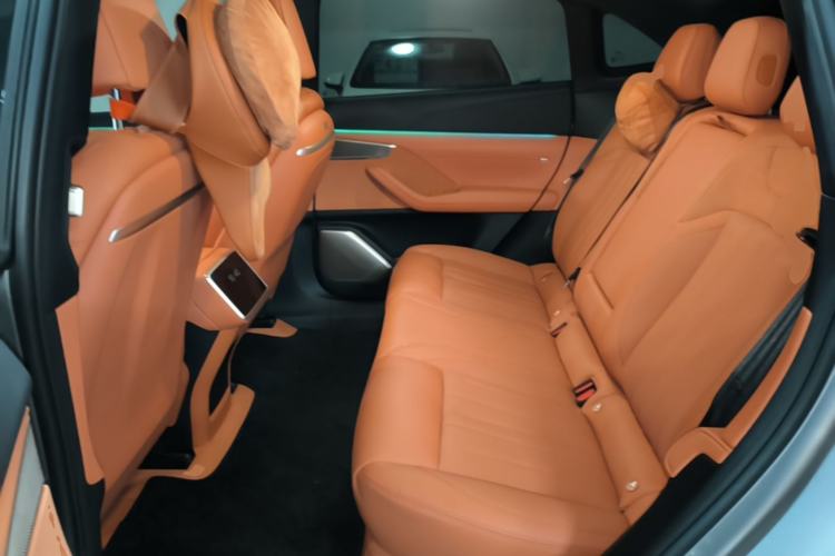 Used ONVO L60 2024 60 kWh All-Wheel Drive Left Rear Seat