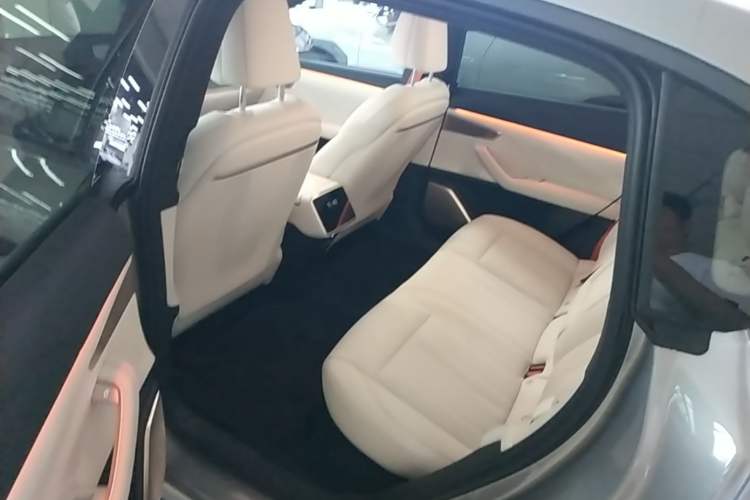 Used ONVO L60 2024 60 kWh Rear-Drive Version Left Rear Seat