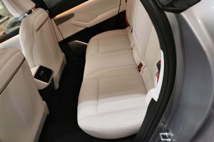 Used ONVO L60 2024 60 kWh All-Wheel Drive Left Rear Seat
