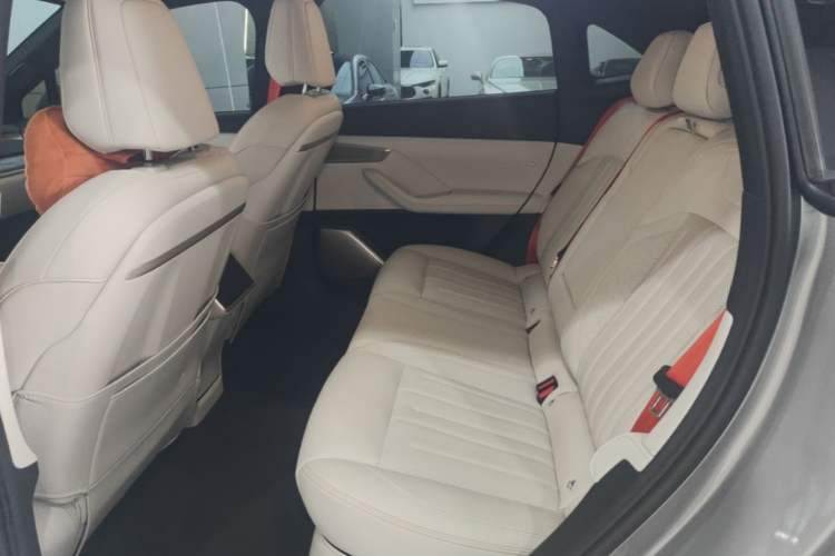Used ONVO L60 2024 60 kWh Rear-Drive Version Left Rear Seat