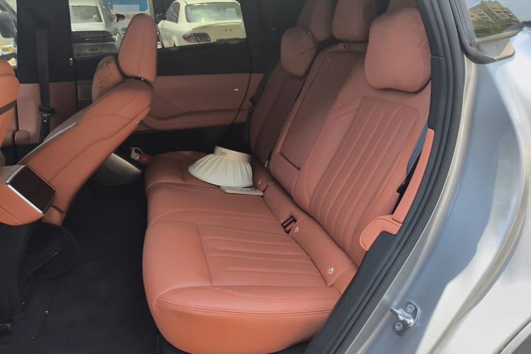Used ONVO L60 2024 60 kWh Rear-Drive Version Left Rear Seat