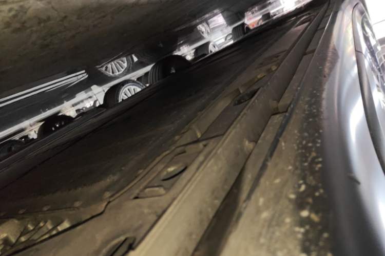 Used ONVO L60 2024 60 kWh Rear-Drive Version Left Side Sill