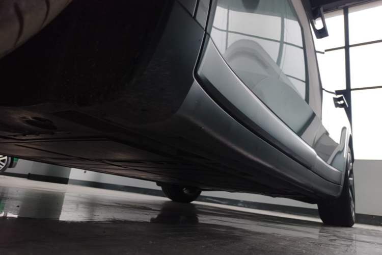 Used ONVO L60 2024 60 kWh Rear-Drive Version Left Side Sill