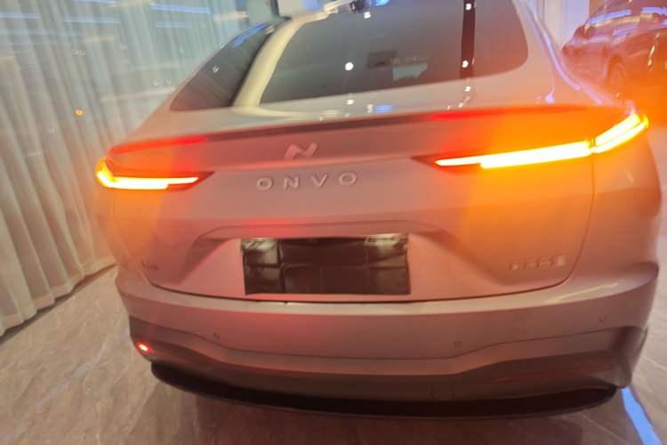 Used ONVO L60 2024 60 kWh Rear-Drive Version Rear