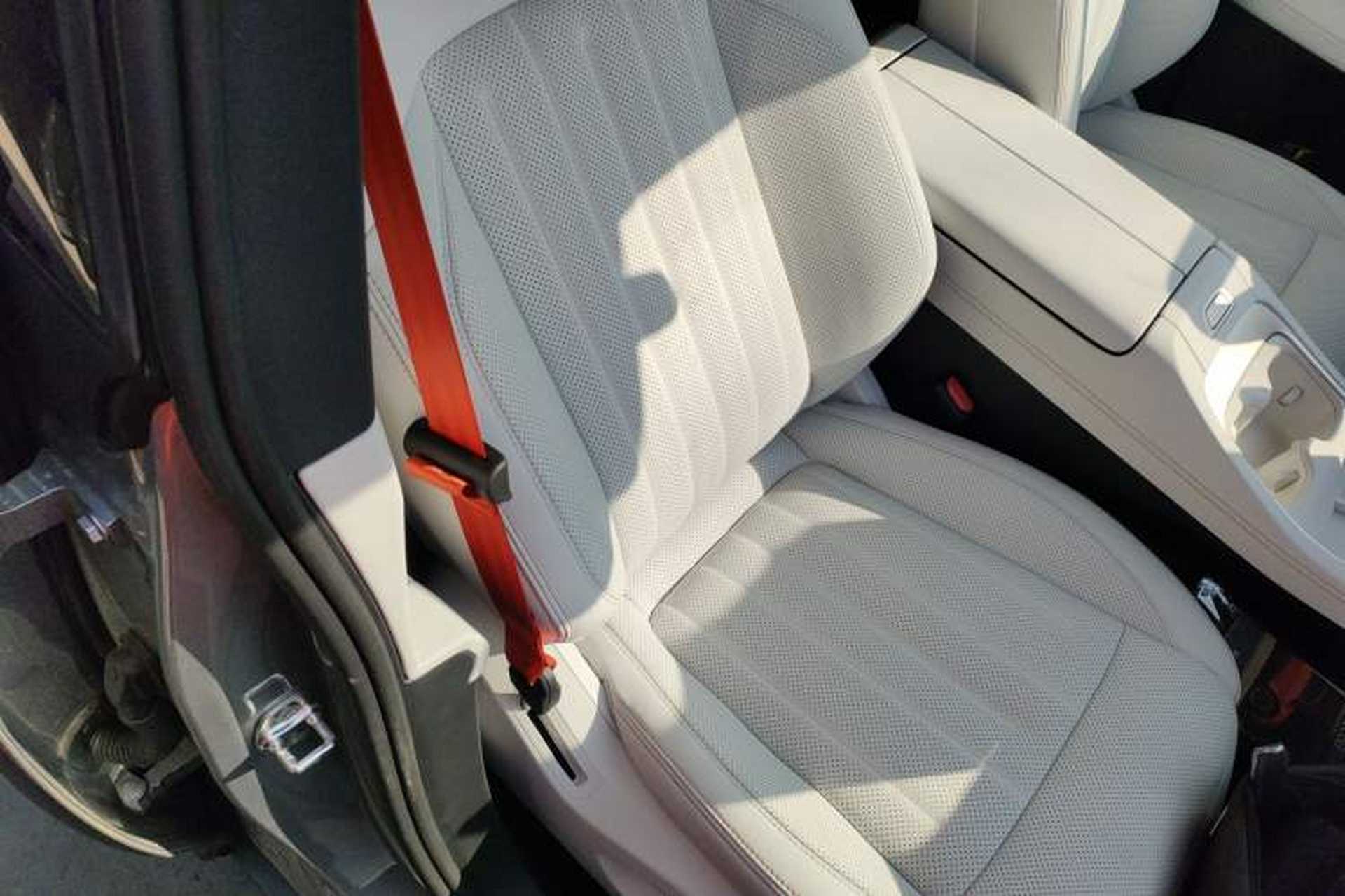 Used ONVO L60 2024 60 kWh Rear-Drive Version Right Front Seat