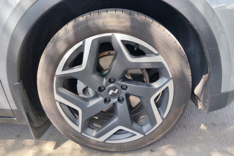 Used ONVO L60 2024 60 kWh Rear-Drive Version Right Front Wheel Hub