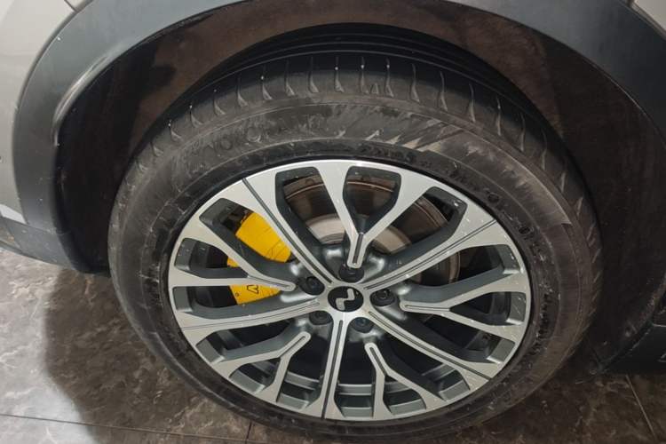 Used ONVO L60 2024 60 kWh Rear-Drive Version Right Rear Wheel Hub