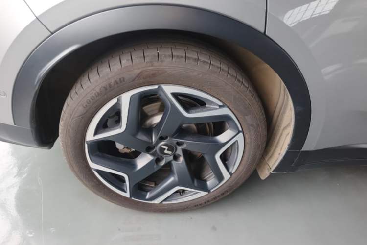 Used ONVO L60 2024 60 kWh Rear-Drive Version Right Rear Wheel Hub