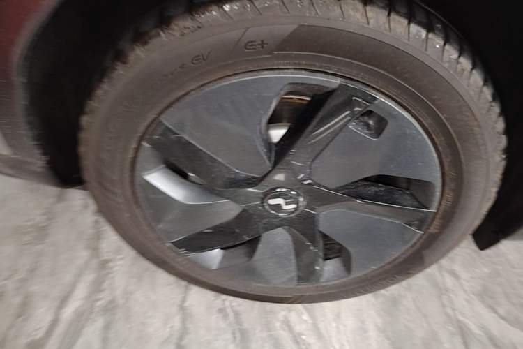 Used ONVO L60 2024 60 kWh Rear-Drive Version Right Rear Wheel Hub