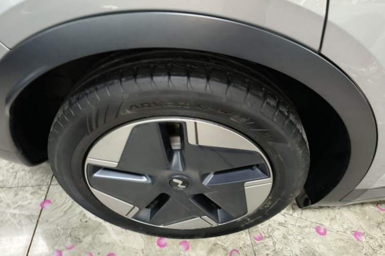 Used ONVO L60 2024 60 kWh Rear-Drive Version Right Rear Wheel Hub