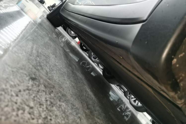 Used ONVO L60 2024 60 kWh Rear-Drive Version Right Side Sill