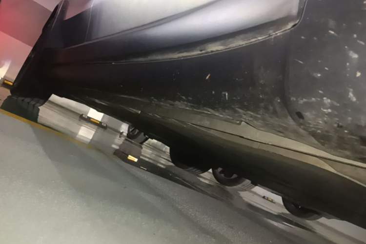 Used ONVO L60 2024 60 kWh Rear-Drive Version Right Side Sill
