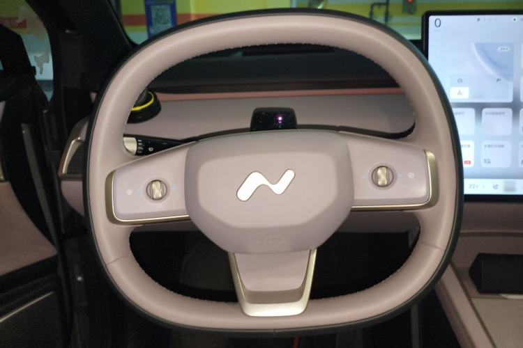 Used ONVO L60 2024 60 kWh Rear-Drive Version Steering Wheel
