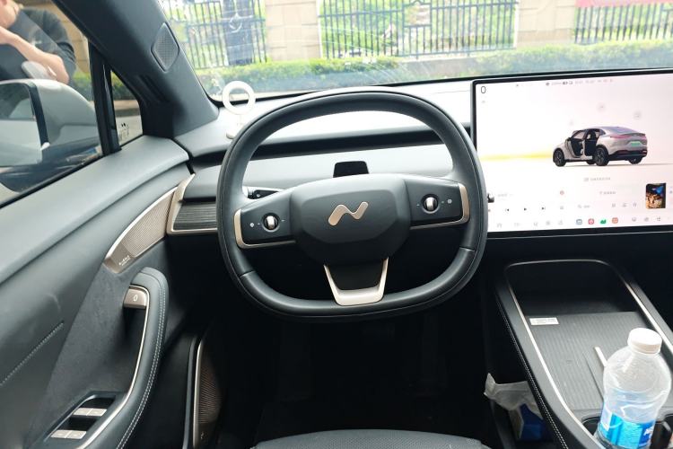 Used ONVO L60 2024 60 kWh Rear-Drive Version Steering Wheel