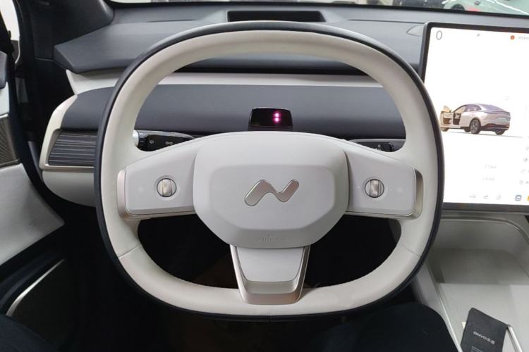 Used ONVO L60 2024 60 kWh Rear-Drive Version Steering Wheel