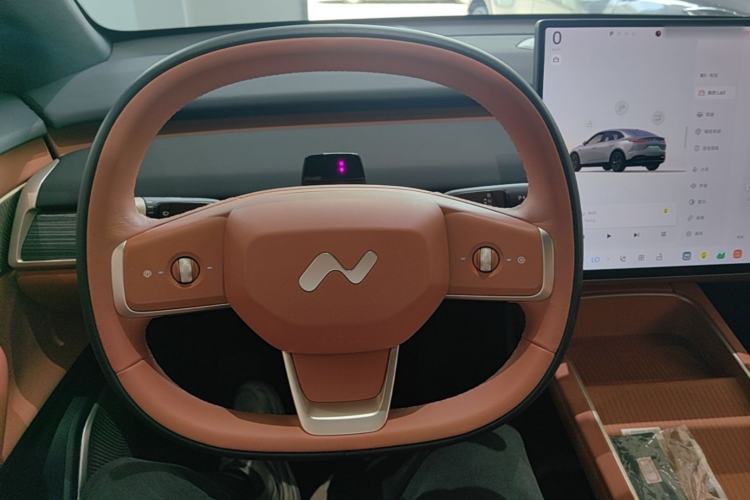 Used ONVO L60 2024 60 kWh All-Wheel Drive Steering Wheel
