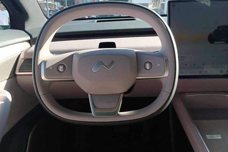 Used ONVO L60 2024 60 kWh Rear-Drive Version Steering Wheel