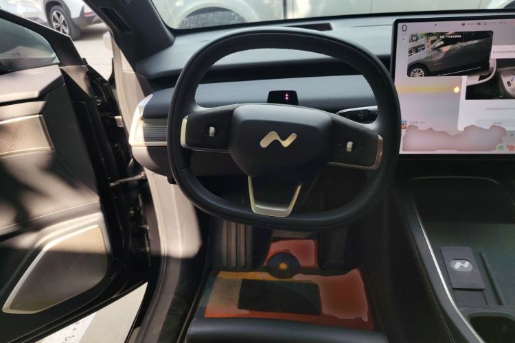 Used ONVO L60 2024 60 kWh All-Wheel Drive Steering Wheel