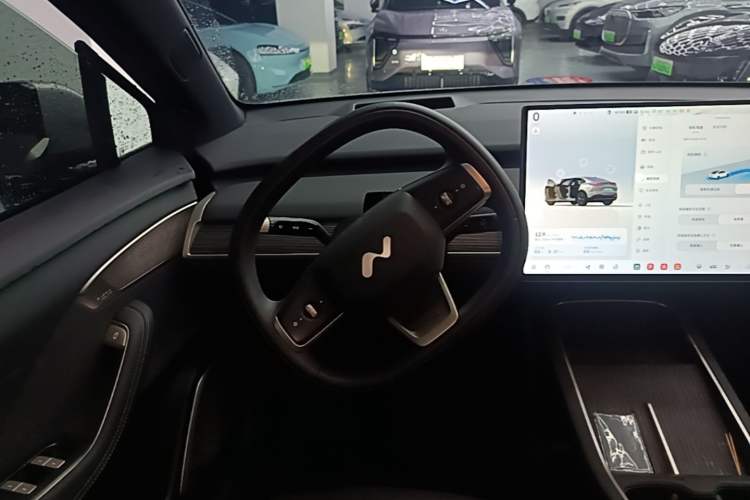 Used ONVO L60 2024 60 kWh Rear-Drive Version Steering Wheel